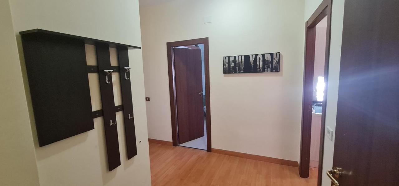 Appartamento Roma 800Mt Dalla Metro Bagian luar foto